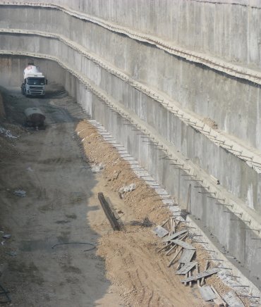 Püskürtme Beton (Shotcrete) Zemin Çivili İksa ürünümüz - Strong Zemin